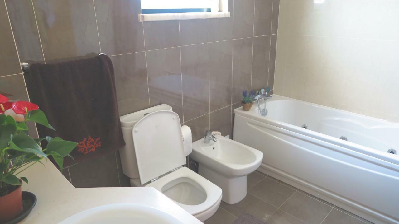 Partilha Sol Apartment Alvor Bagian luar foto